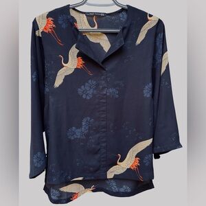 ISND Women's Navy Split Neck Crane Print Blouse Medium
